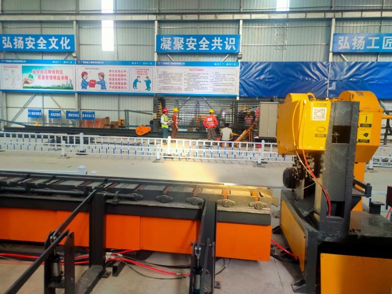 廣西路建武忻高速1分部紅河大橋1號(hào)鋼筋廠(chǎng)