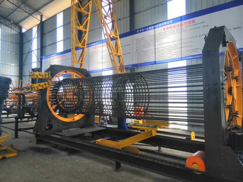 河南濮陽(yáng)中交一公局—1.5米滾焊機(jī)